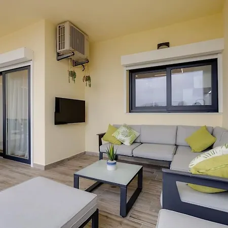 The Noble - Luxury Stylish With Sea View *